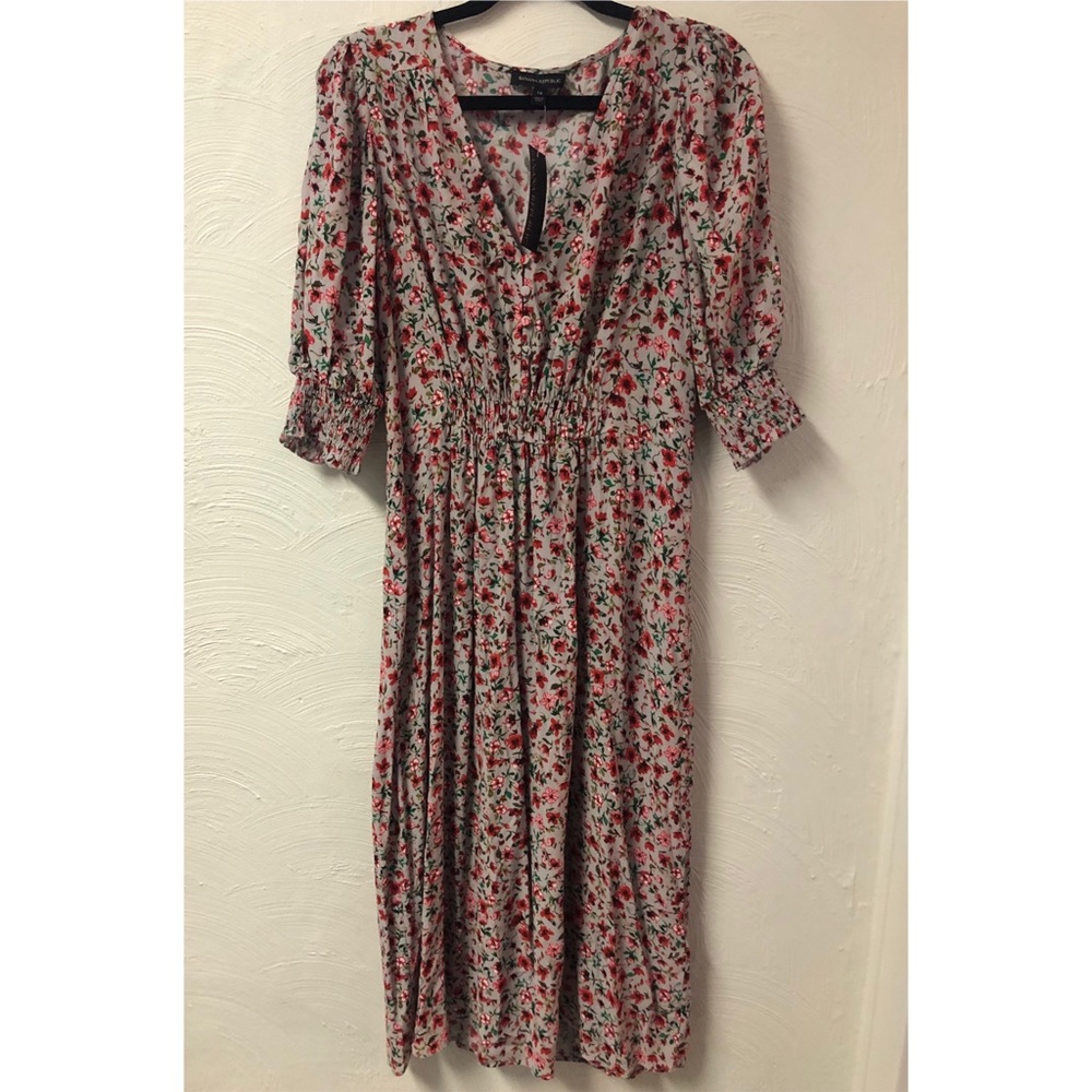 Beautiful Floral Midi Banana Republic Dress